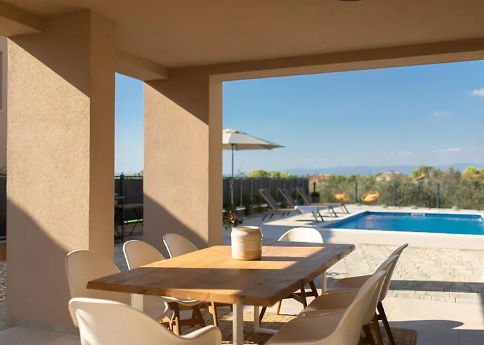 Olive Ocean With Pool And Seaview *