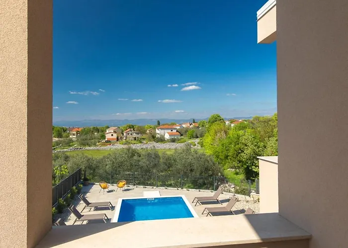 Olive Ocean With Pool And Seaview