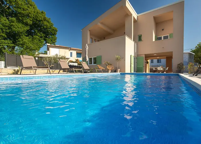 Vila Olive Ocean With Pool And Seaview Sveti Anton (Krk)